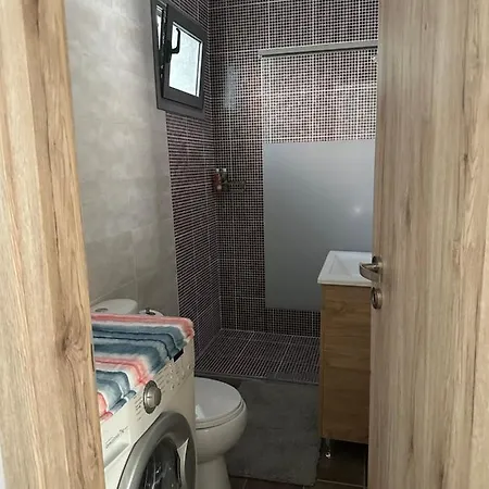 Bakopoulos ένα όμορφο και ήσυχο στα Apartment *